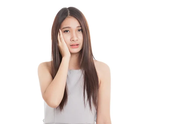 Ung asiatisk kvinna fick tandvärk — Stockfoto
