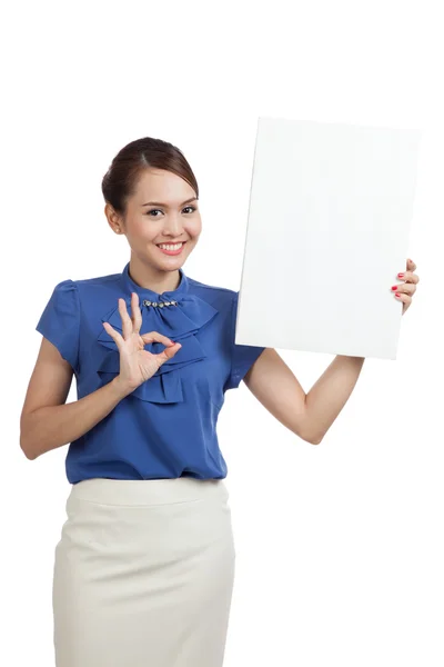 Young Asian woman show OK with blank sign — Stock Photo, Image