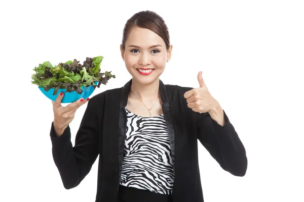 Egészséges ázsiai üzleti nő remek salátával — Stock Fotó