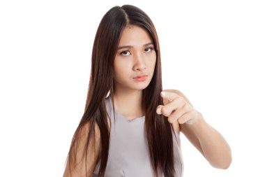 Kamera noktasına kızgın genç Asyalı kadın