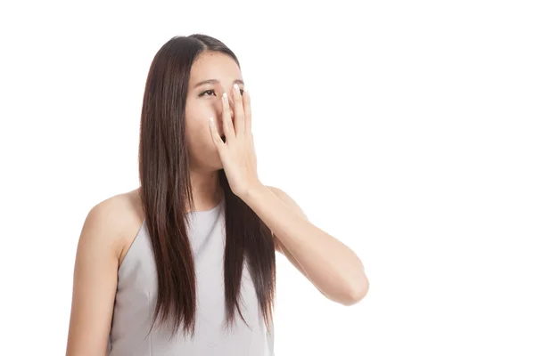 Schläfrig junge asiatische Frau gähnen — Stockfoto