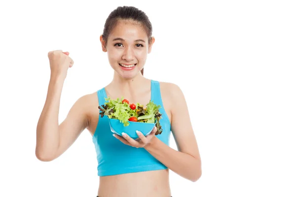 Gyönyörű ázsiai egészséges lány ököl fel salátával — Stock Fotó