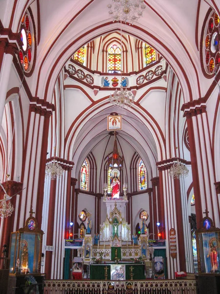 Imagem Seletiva Foco Dos Interiores Uma Igreja Goa Índia Outubro — Fotografia de Stock