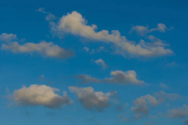 Blauer Himmel Mit Wolken Die Ein Schönes Muster Und Hintergrund — Stockfoto