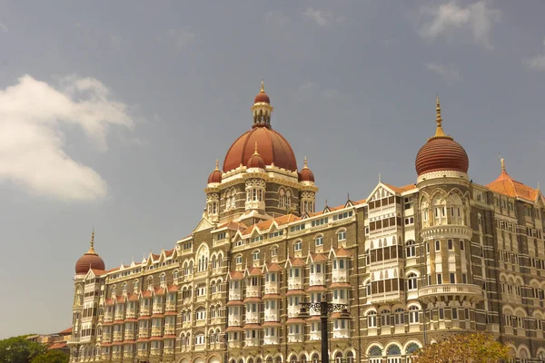 Hotel Taj Hôtel Luxe Cliqué Pendant Heure Bleue Sur Avril Images De Stock Libres De Droits
