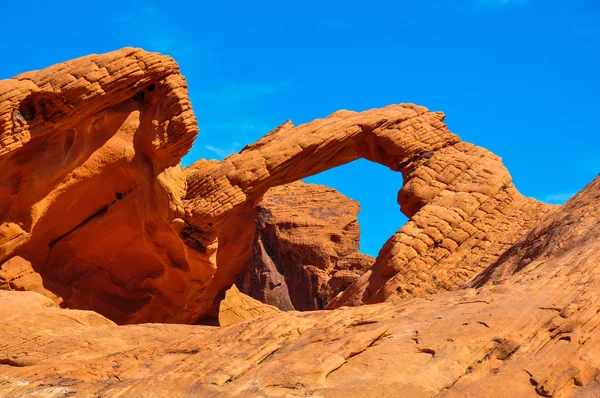 Natural Arch in Valley of Fire Provincial Park, Nevada, USA — Stock Photo, Image