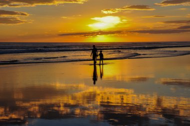 playa el cuco, el salvador, güzel günbatımı