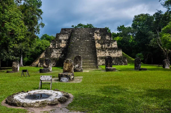 Majestic Tikal Ruins, in Guatemala — Stock Photo, Image