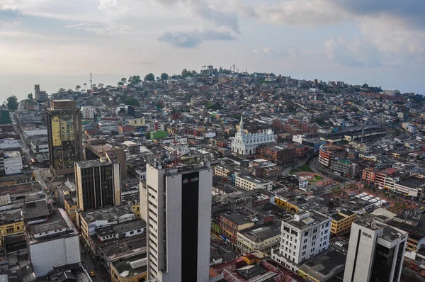 Видом на місто з Кафедральному соборі у верхній, Манісалес, Колумбія — стокове фото