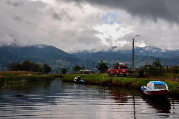 Zart und farbenfroh lago de tota, kolumbien — Stockfoto