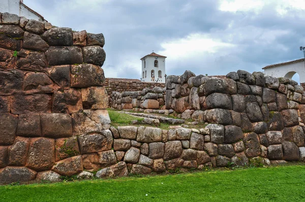 Chinchero Incas ruins along with colonial church, Peru — Stock Photo, Image