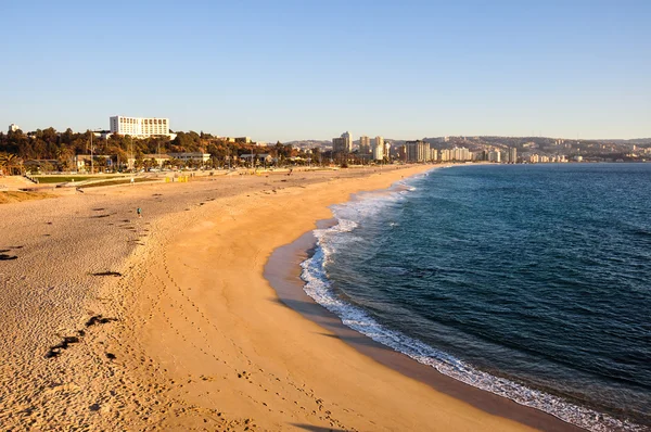 Kumsalda vina del mar, Şili