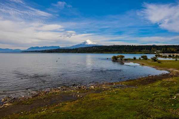 Weergave van volcan villarrica van villarrica zelf, Chili — Stockfoto