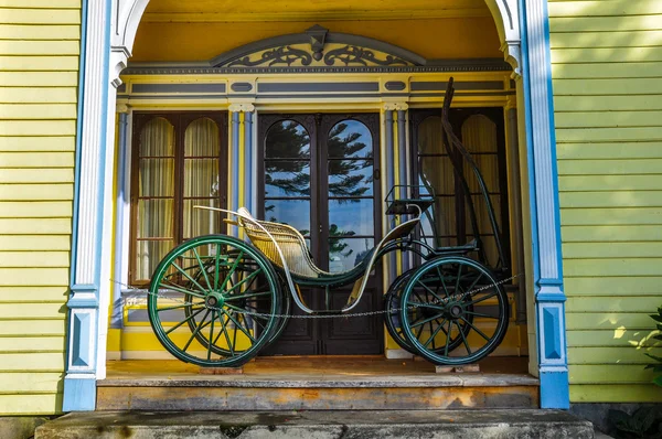 Vecchia carrozza al Museo Storico Tedesco di Valdivia, Cile — Foto Stock