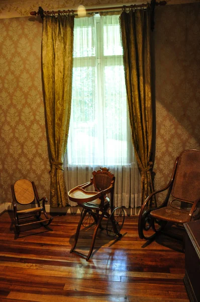 Old furnitures at Historical German Museum of Valdivia, Chile — Stock Photo, Image