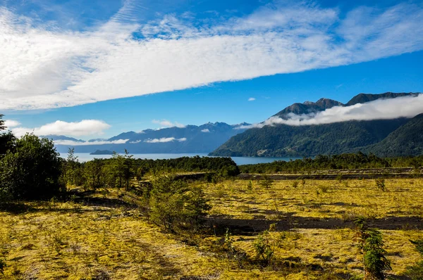 Wanderweg um lago todos los santos, Chile — Stockfoto