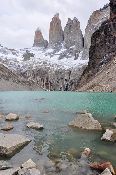 Las tres Torres en Parque Nacional Torres del Paine, Chile —  Fotos de Stock