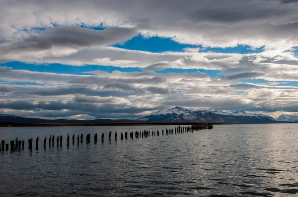 Przez Brzegowy w puerto natales chile — Zdjęcie stockowe