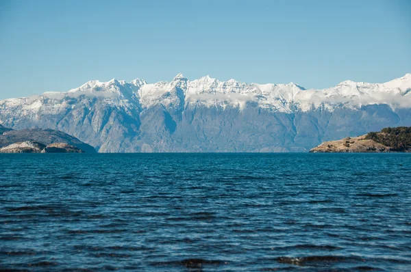 Lago obecné carrera, carretera austral, highway 7, chile — Stock fotografie