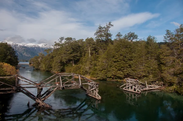 ヴィラ ラ アンゴスチュラにある、アルゼンチンでの 7 つの湖の道 — ストック写真