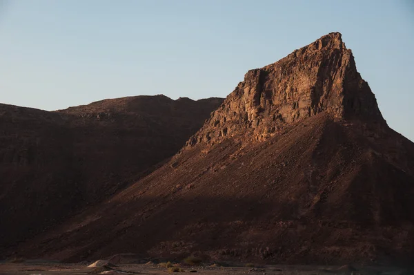 Formaciones rocosas cerca de Al-Ula en los desiertos de Arabia Saudita — Foto de Stock