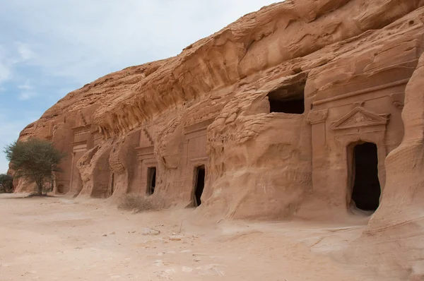 Tumba nabatea en el yacimiento arqueológico de Madaín Saleh, Arabia Saudita — Foto de Stock