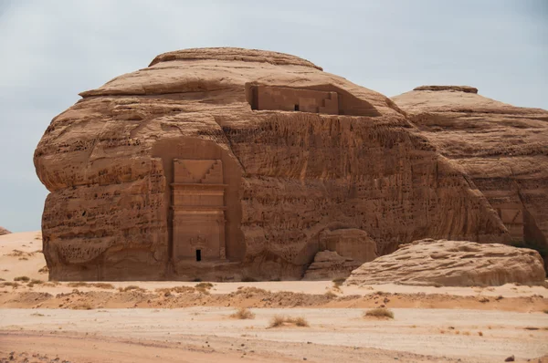 Nabatejskie grób w Madaîn Saleh wykopaliska archeologiczne, Arabia Saudyjska — Zdjęcie stockowe