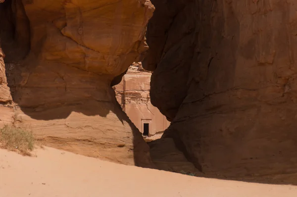 Nabatäisches Grab in der archäologischen Stätte von Madaîn Saleh, Saudi-Arabien — Stockfoto