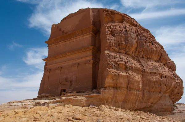 Nabatean tomb in Madaîn Saleh archeological site, Saudi Arabia — Stock Photo, Image