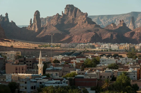 Mit Blick auf die Stadt al ula, saudi arabia — Stockfoto