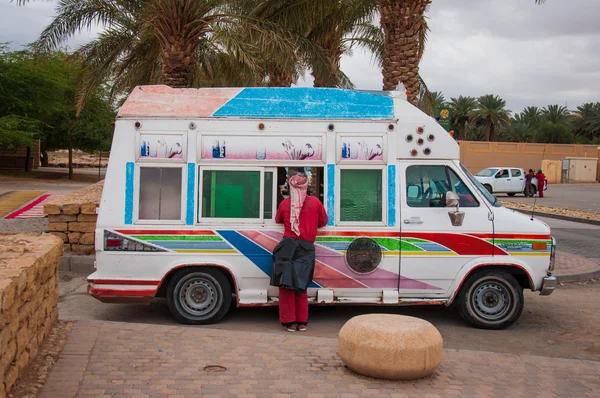 Ice cream truck in Riyadh, Saudi Arabia — Stock Photo, Image