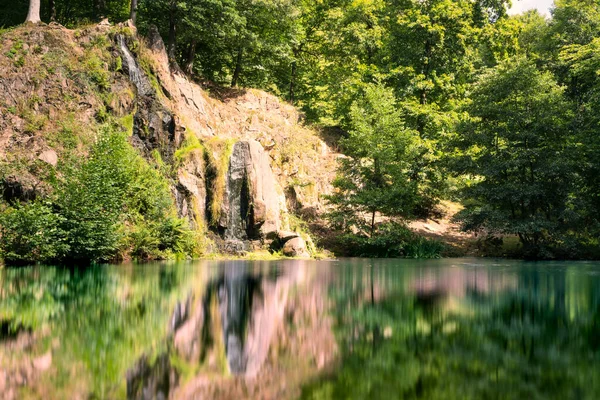 Cachoeira Luisenthaler Turíngia Pequeno Lago Exposição Longa — Fotografia de Stock