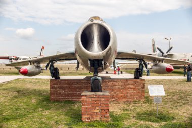 Yak 23 Flora Jet avcı uçağı