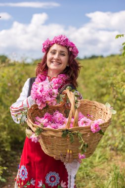 Kız malzeme çekme gül