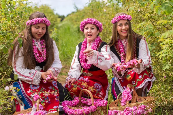 Kız malzeme çekme gül