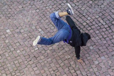 Breakdans havadan görünümü