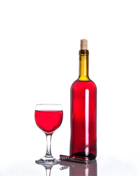 Открытая бутылка вина — стоковое фото