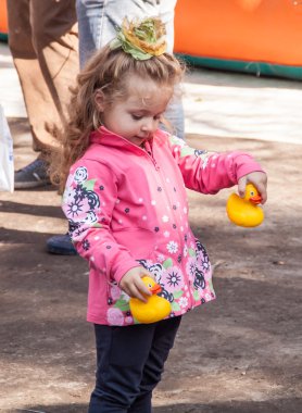 Benim şirin Plastik ördek bak
