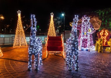 Parlak Noel kızak yaktı
