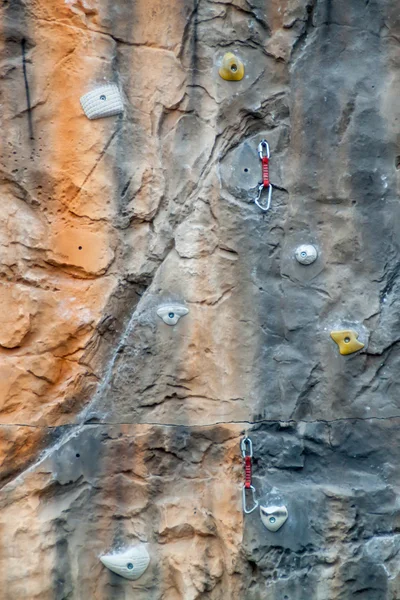 Parede de escalada colorida — Fotografia de Stock