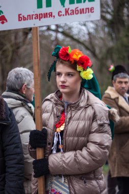 Kukeri - renkli kostüm ve maskeleri