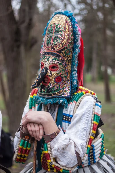 Kukeri - πολύχρωμα κοστούμια και μάσκες — Φωτογραφία Αρχείου