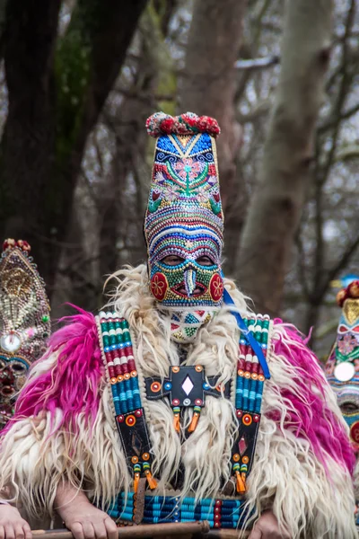 Kukeri - барвисті костюми і маски — стокове фото