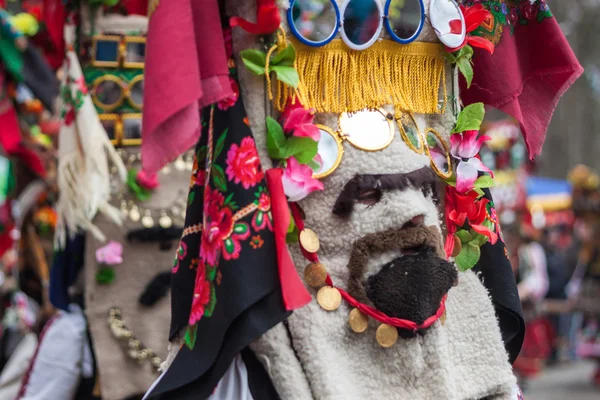 Kukeri - színes ruhák és maszkok — Stock Fotó