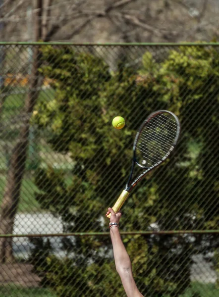 Tennis serve — Stock Photo, Image