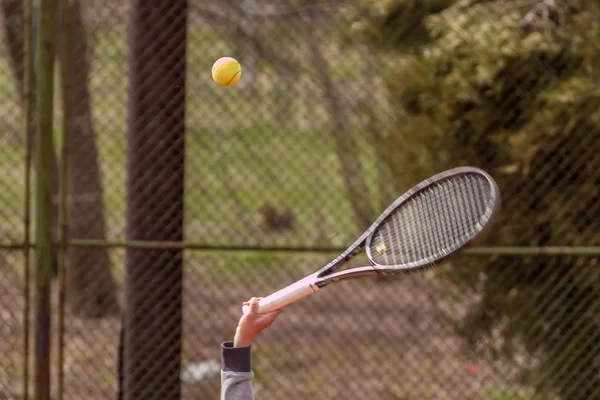 Service de tennis — Photo