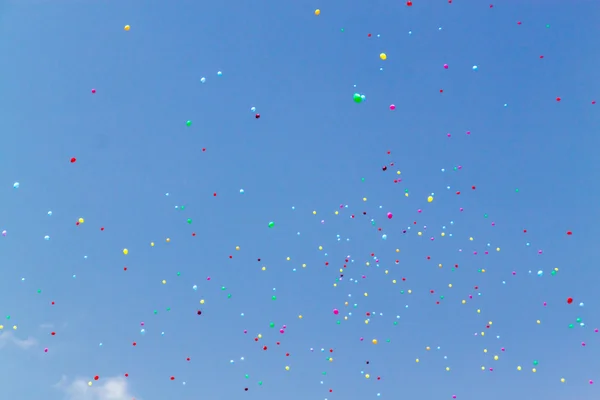 Un sacco di palloncini di elio — Foto Stock