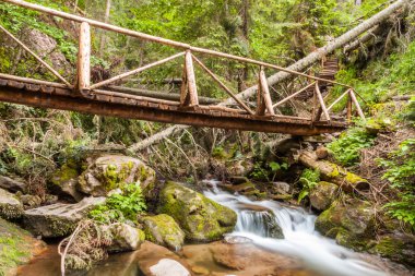 Şelaleler çevre yolu Kanyon mahallinden
