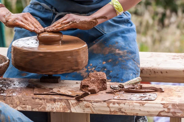 Fabrication de poterie — Photo