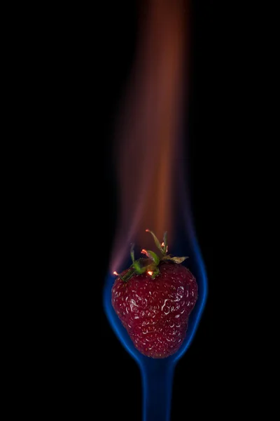 Fresa en llamas — Foto de Stock